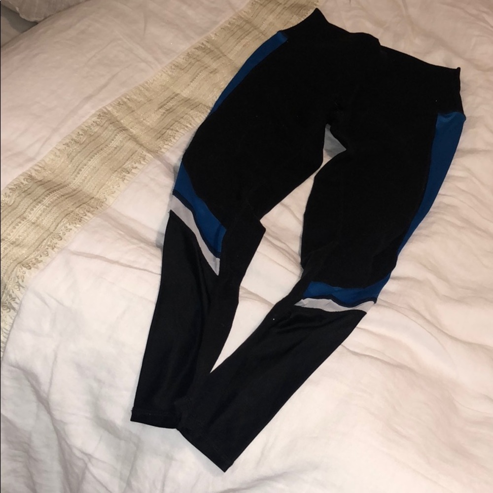 ALO LEGGINGS